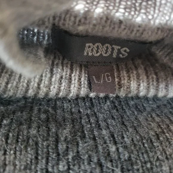 Classic Roots Sweater, grey mock neck - Picture 3 of 5